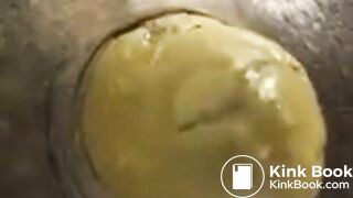 SCAT - Sexy girls Pooping 8