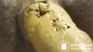 SCAT - Sexy girls Pooping 8