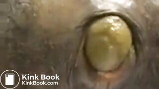 SCAT - Sexy girls Pooping 8