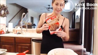 SCAT - Sexy girls Pooping 13