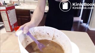 SCAT - Sexy girls Pooping 13