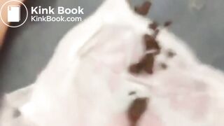 SCAT - Sexy girls Pooping 14