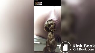 SCAT - Sexy girls Pooping 13