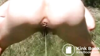 SCAT - Sexy girls Pooping 14