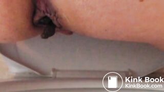 SCAT - Sexy girls Pooping 14