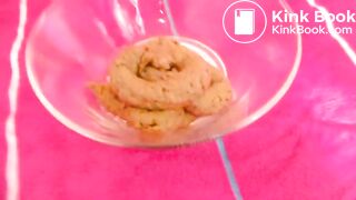 SCAT - Sexy girls Pooping 14