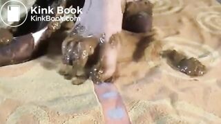 SCAT - Sexy girls Pooping 8