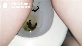 SCAT - Sexy girls Pooping 20