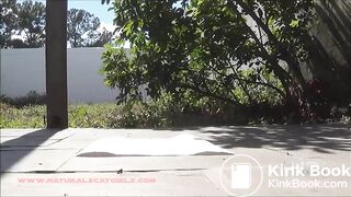 SCAT - Sexy girls Pooping 14