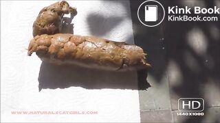 SCAT - Sexy girls Pooping 14