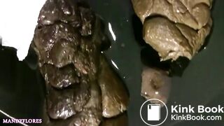 SCAT - Sexy girls Pooping 9