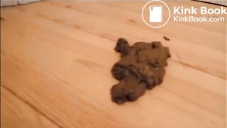 SCAT - Sexy girls Pooping 17