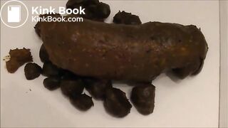 SCAT - Sexy girls Pooping 9