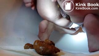 SCAT - Sexy girls Pooping 9