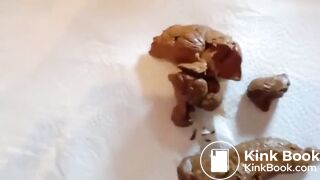 SCAT - Sexy girls Pooping 9