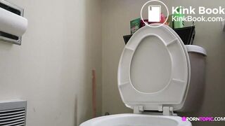 SCAT - Sexy girls Pooping 10