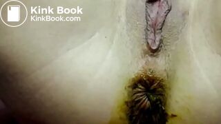 SCAT - Sexy girls Pooping 16