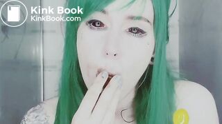 SCAT - Sexy girls Pooping 10