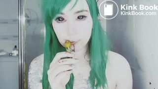 SCAT - Sexy girls Pooping 10