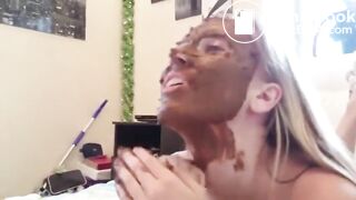 SCAT - Sexy girls Pooping 8