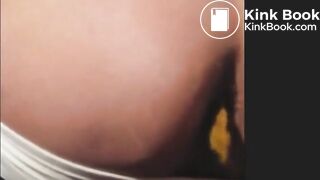 SCAT - Sexy girls Pooping 8