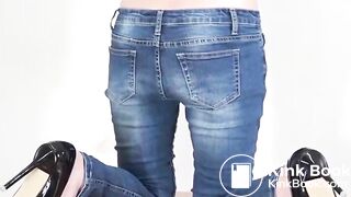 SCAT - Sexy girls Pooping 16