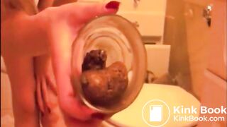 SCAT - Sexy girls Pooping 10