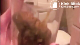 SCAT - Sexy girls Pooping 10