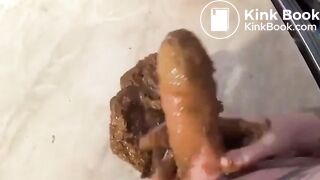 SCAT - Sexy girls Pooping 16