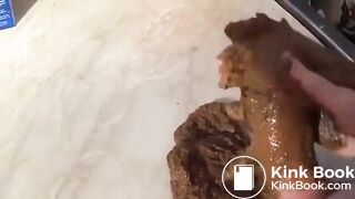 SCAT - Sexy girls Pooping 16