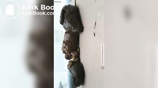 SCAT - Sexy girls Pooping 12