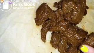 SCAT - Sexy girls Pooping 9