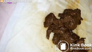 SCAT - Sexy girls Pooping 9