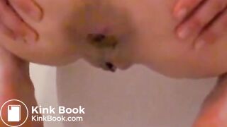 SCAT - Sexy girls Pooping 9
