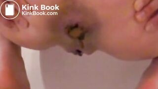 SCAT - Sexy girls Pooping 9