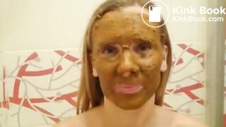 SCAT - Sexy girls Pooping 18