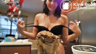 SCAT - Sexy girls Pooping 18