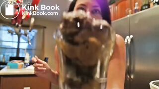 SCAT - Sexy girls Pooping 18