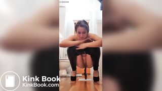 SCAT - Sexy girls Pooping 12