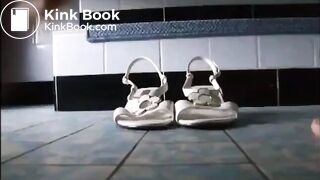 SCAT - Sexy girls Pooping 10