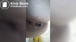 SCAT - Sexy girls Pooping 17