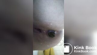 SCAT - Sexy girls Pooping 17