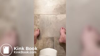 SCAT - Sexy girls Pooping 17