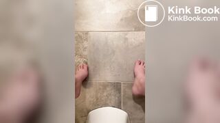 SCAT - Sexy girls Pooping 17