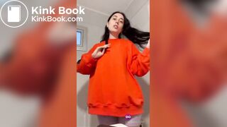 SCAT - Sexy girls Pooping 19