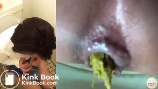 SCAT - Sexy girls Pooping 18
