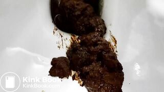 SCAT - Sexy girls Pooping 20