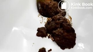 SCAT - Sexy girls Pooping 20