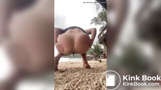 SCAT - Sexy girls Pooping 13