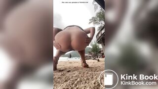 SCAT - Sexy girls Pooping 13